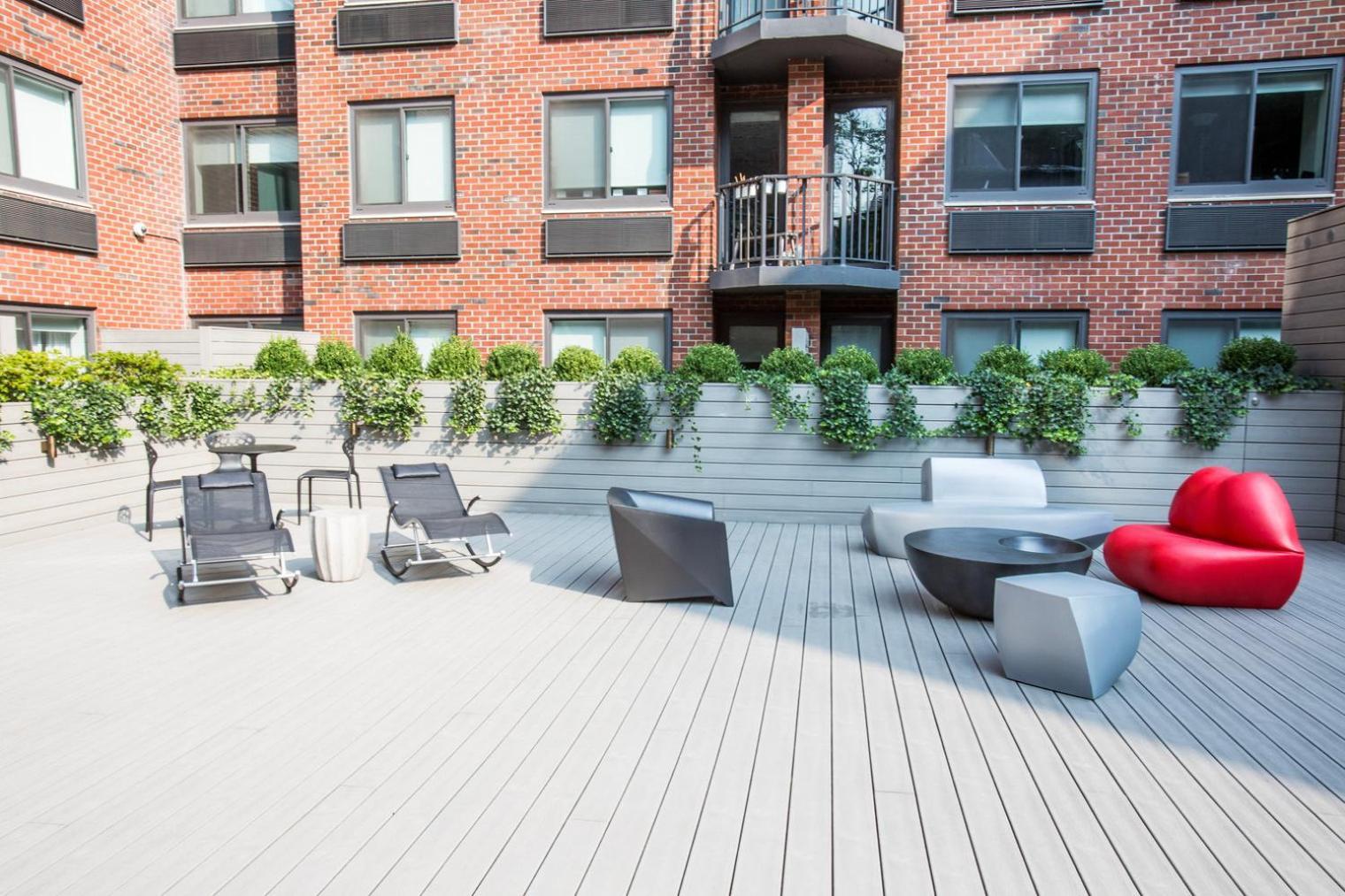 Quaint Chelsea 1br W Doorman Gym Balcony Nyc-7 Apartment